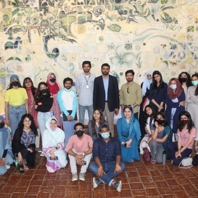 Student of Indus Valley School of Art and Architecture visited PMM